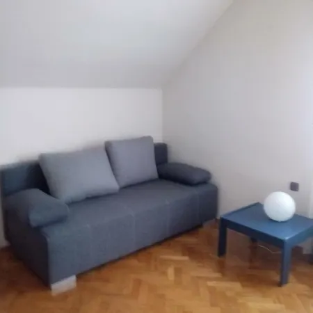 Villa *